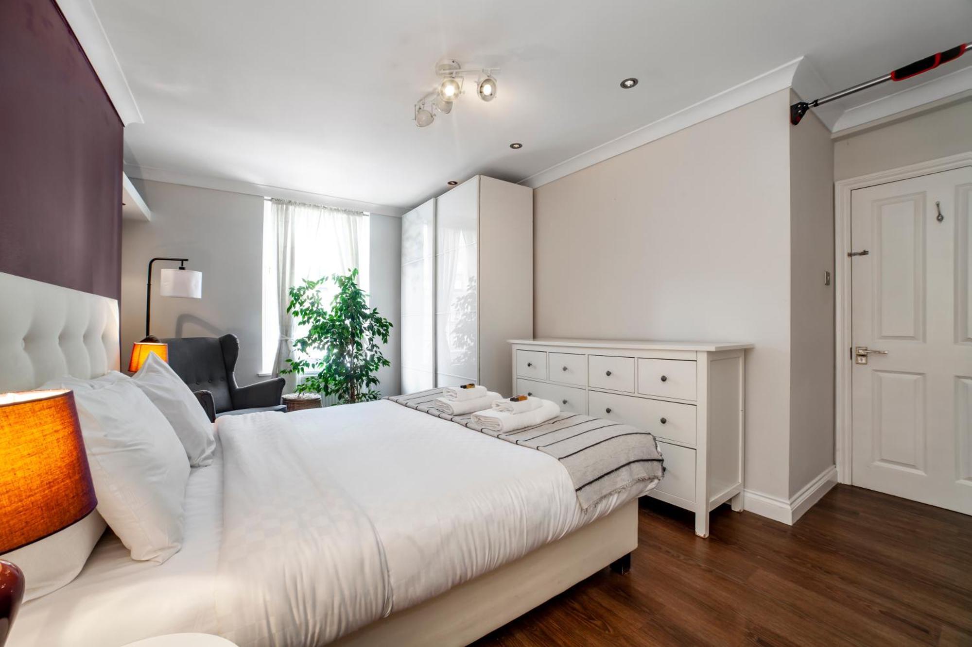 דירות לונדון Excellent 2Br Apt, Chancery Lane מראה חיצוני תמונה